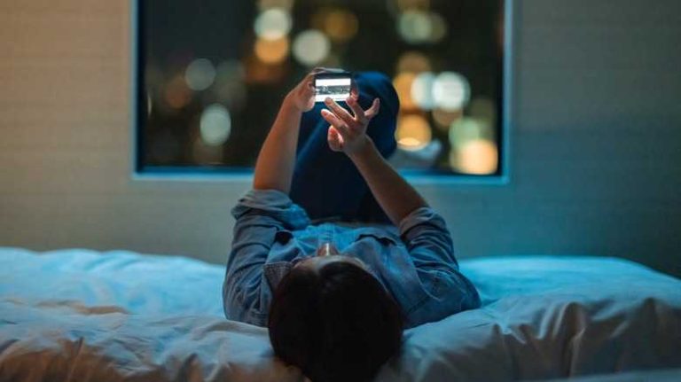 Can Sleeping Next To A Wifi Router Cause Problems For Your Health?