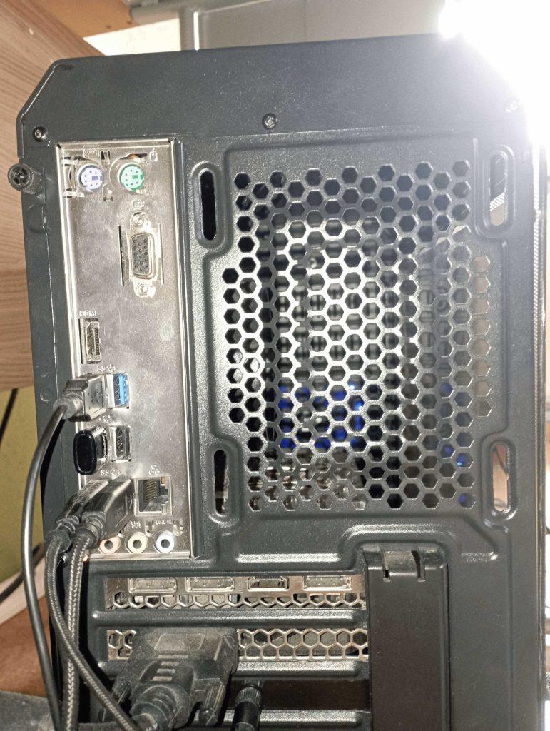 Troubleshoot Your Display: How To Fix Orange Light On Monitor ...