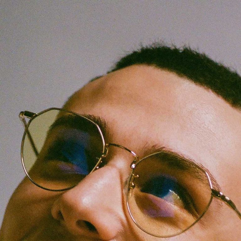 Using Blue Light Blocking Glasses For Screen Use Benefits