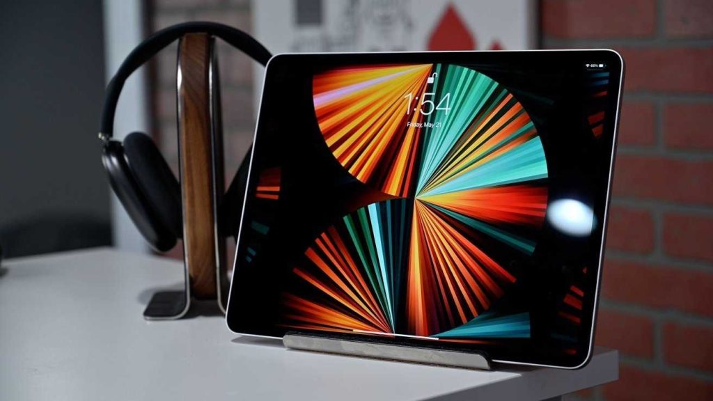 Do Microled Monitors Use Less Power Compared To Oled