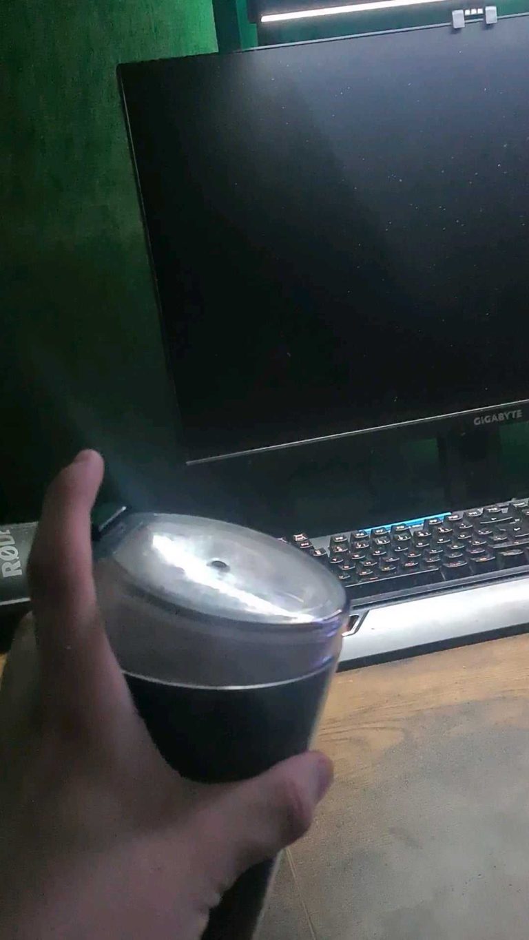 Why Is My Monitor Randomly Shutting Off Causes And Fixes